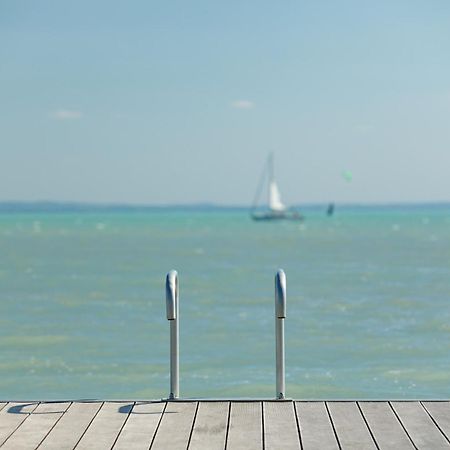 Blue4 Apartment Balatonfůzfő المظهر الخارجي الصورة