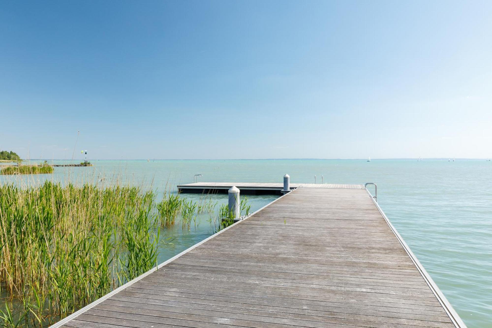 Blue4 Apartment Balatonfůzfő المظهر الخارجي الصورة