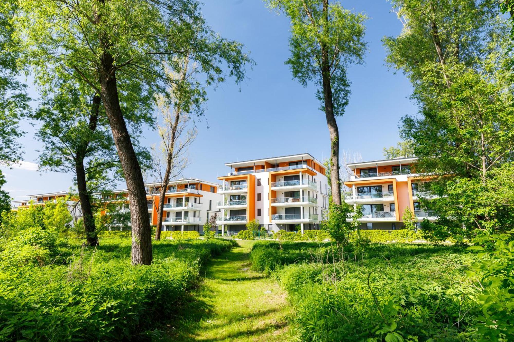 Blue4 Apartment Balatonfůzfő المظهر الخارجي الصورة