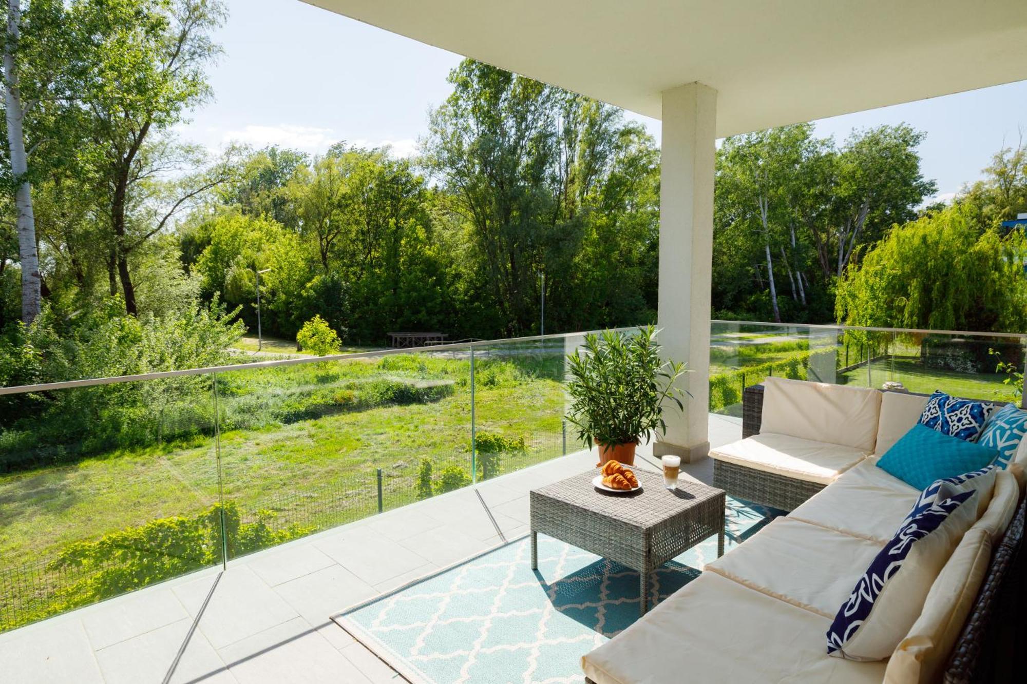 Blue4 Apartment Balatonfůzfő المظهر الخارجي الصورة