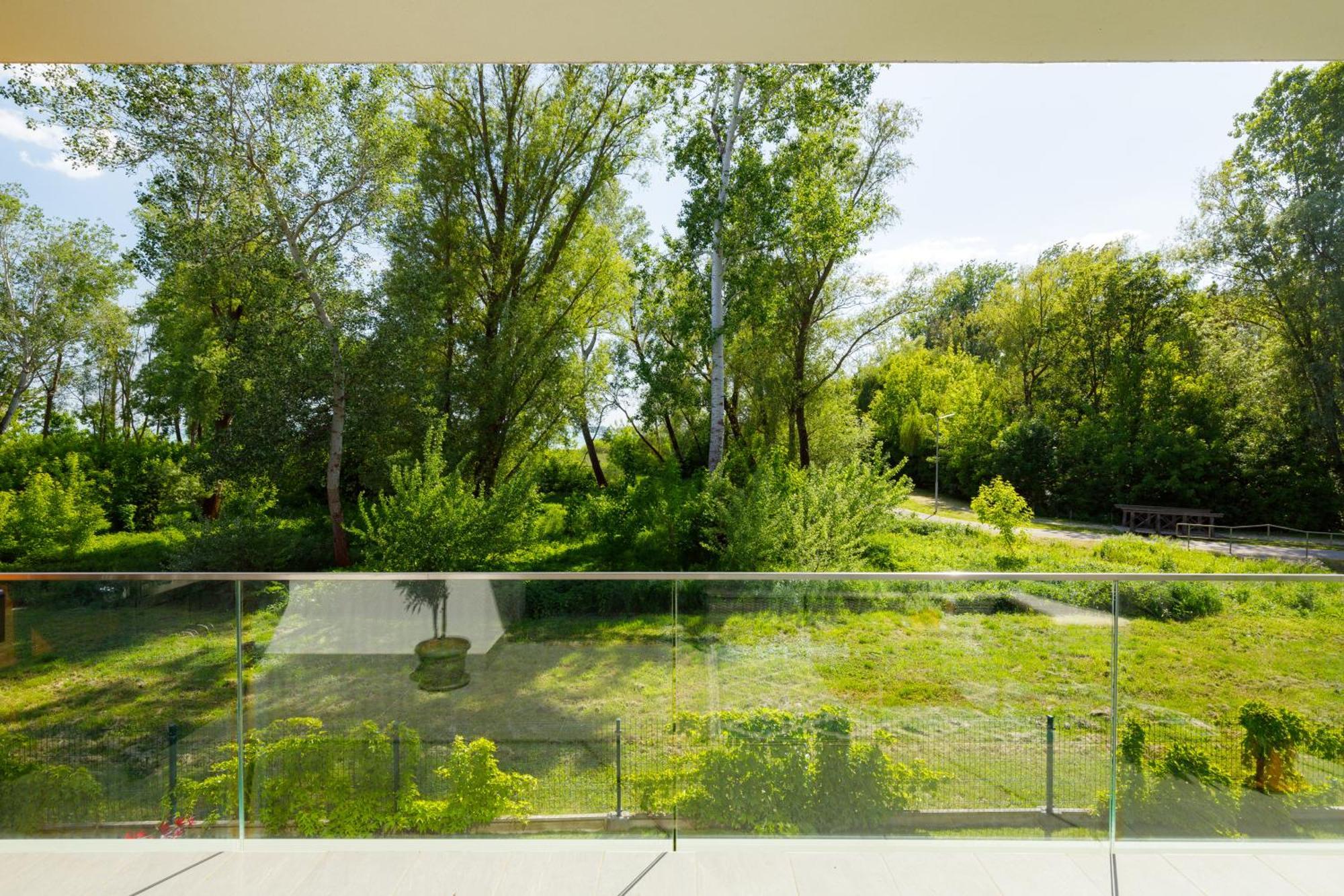 Blue4 Apartment Balatonfůzfő المظهر الخارجي الصورة